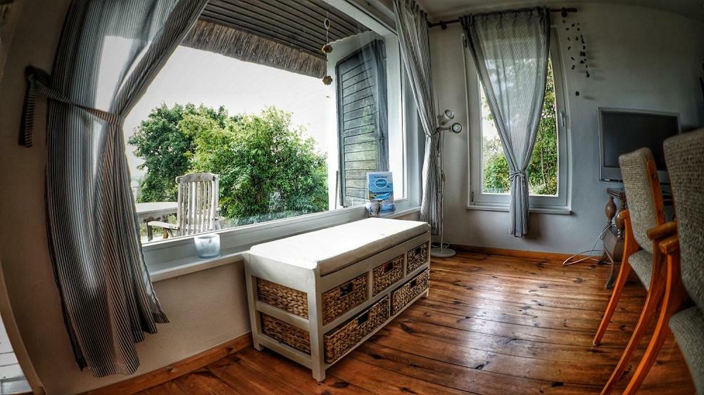 Haus Am Huegel Lägenhet Groß Zicker Exteriör bild