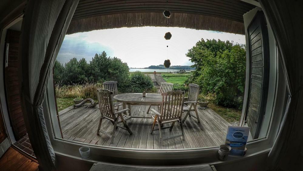 Haus Am Huegel Lägenhet Groß Zicker Exteriör bild