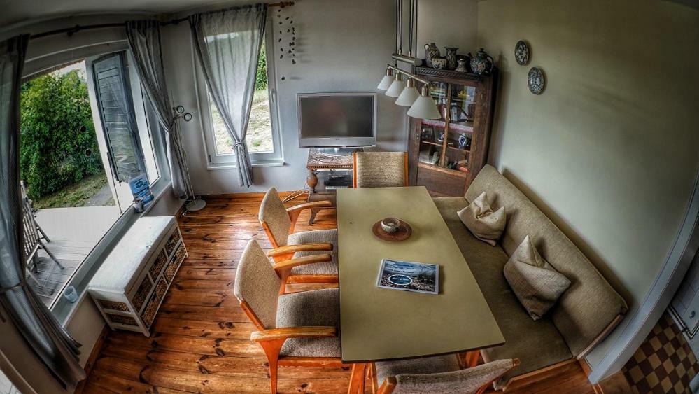 Haus Am Huegel Lägenhet Groß Zicker Exteriör bild